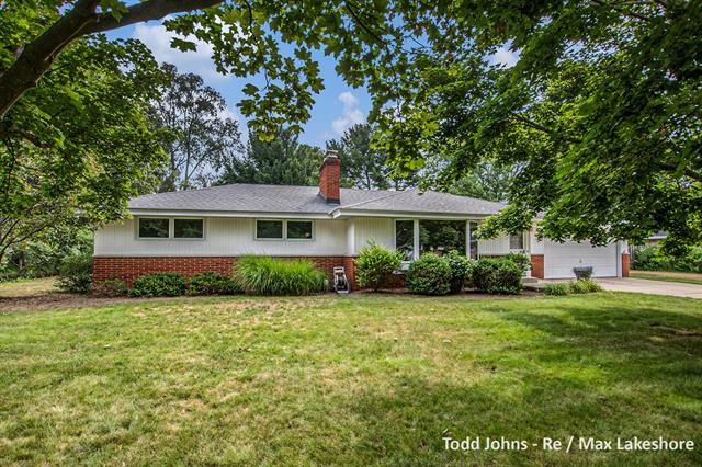 front view picture of 743 Larkwood Dr, Holland, MI. 49423
