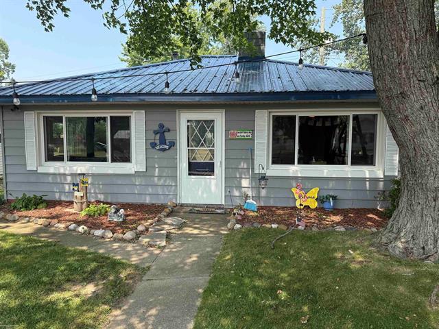 front view picture of 8681 Williams Court, Pigeon, MI. 48755