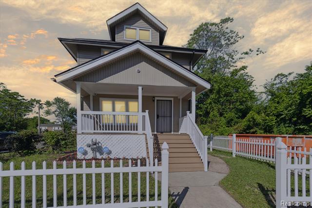 front view picture of 2503 Dickerson Street, Detroit, MI. 48215