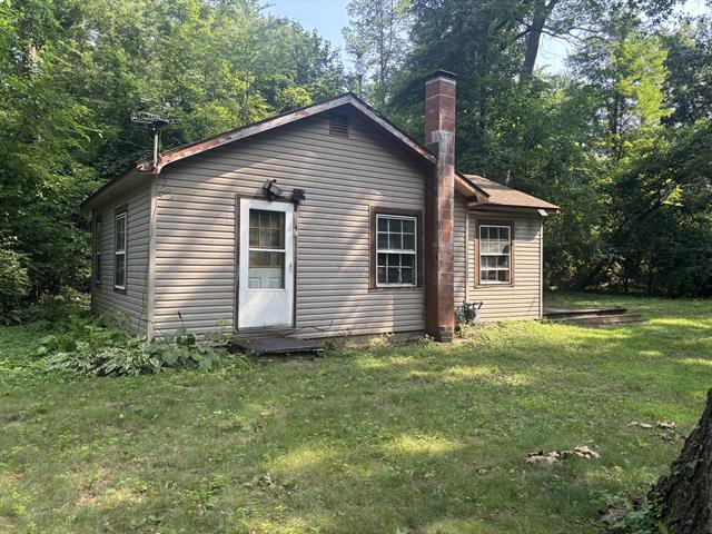 front view picture of 68751 Oak Street, Sturgis, MI. 49091