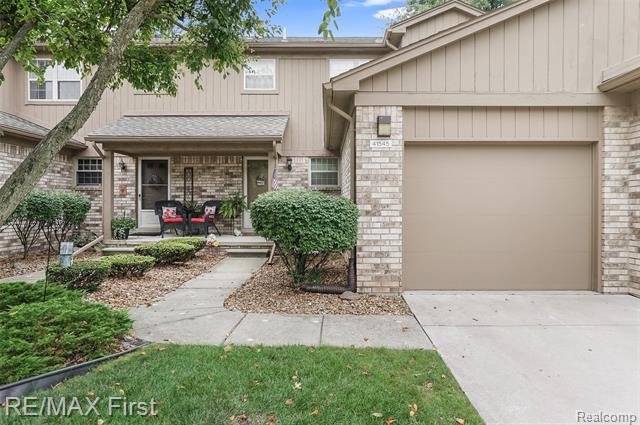 front view picture of 41545 Clinton Grove Drive, Clinton Township, MI. 48038