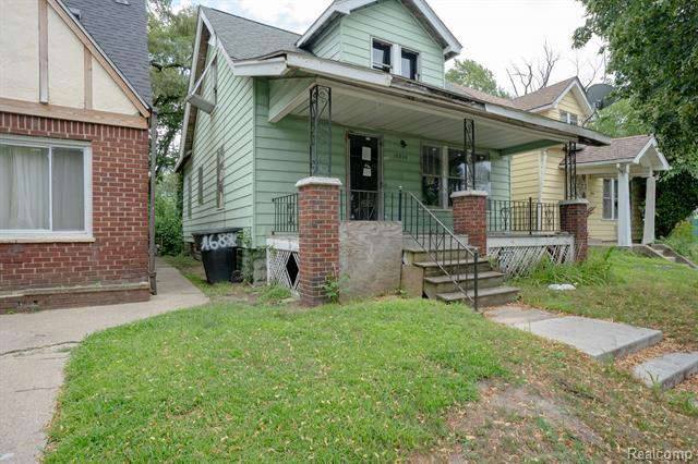 front view picture of 16820 Santa Rosa Drive, Detroit, MI. 48221