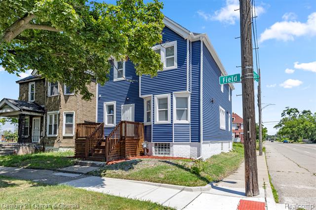 front view picture of 4702 Field Street, Detroit, MI. 48214