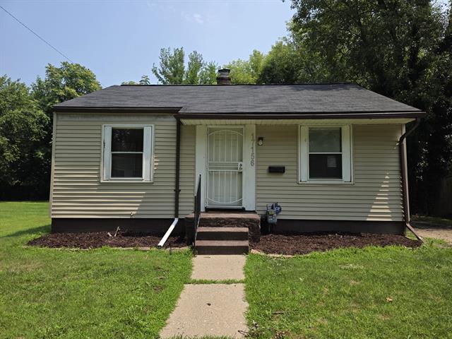 front view picture of 17156 Fenton Street, Detroit, MI. 48219