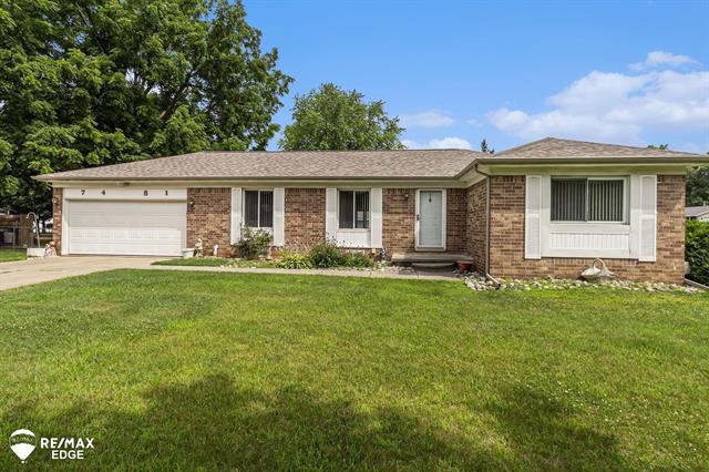 front view picture of 7481 Southwick Drive, Davison, MI. 48423