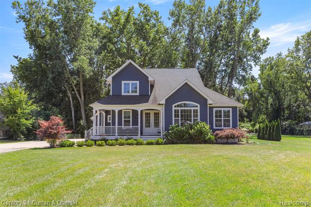 front view picture of 30511 West Road, New Boston, MI. 48164