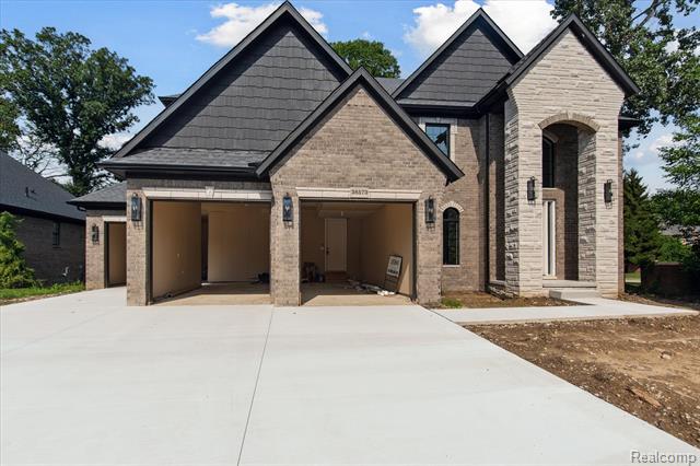 front view picture of 38573 Primrose Lane, Harrison Township, MI. 48045