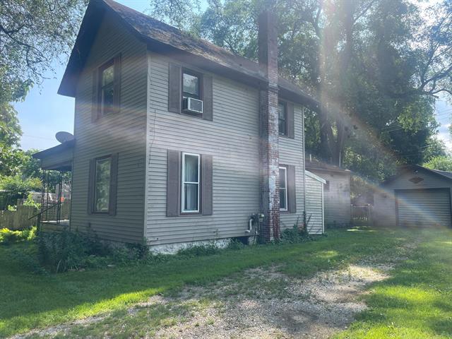 front view picture of 188 S East Street, Freeport, MI. 49325