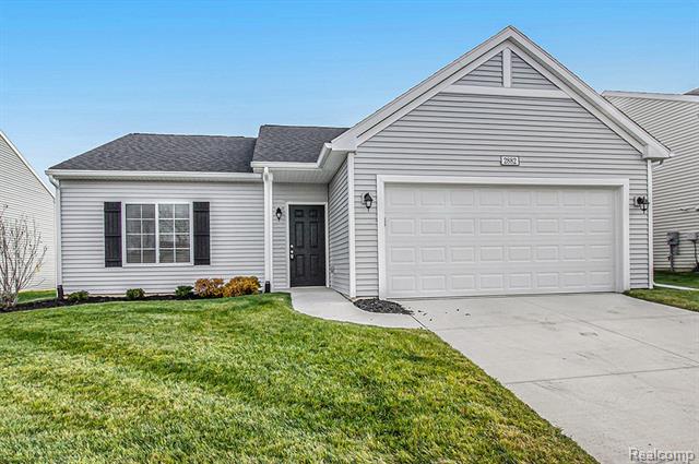 front view picture of 104 Cottonwood Court, Litchfield, MI. 49252
