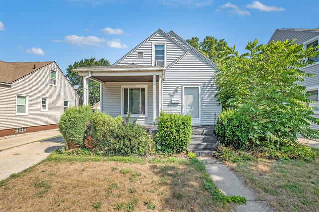 front view picture of 1121 California Street Nw, Grand Rapids, MI. 49504