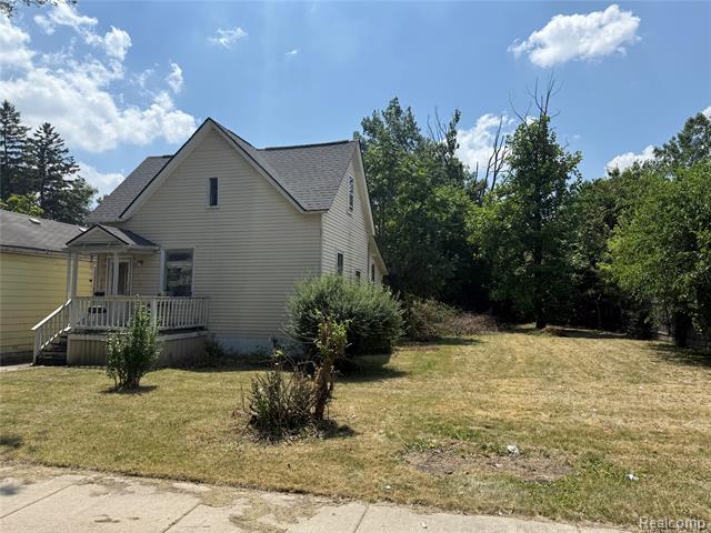 front view picture of 2105 25Th Street, Detroit, MI. 48216