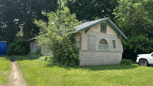front view picture of 133 Harris Street, Battle Creek, MI. 49037