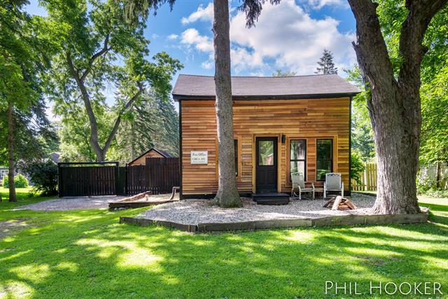 front view picture of 13959 Covered Bridge Road Ne, Lowell, MI. 49331