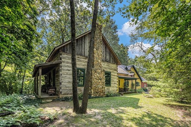 front view picture of 12236 6 1/2 Mile Road, Battle Creek, MI. 49014