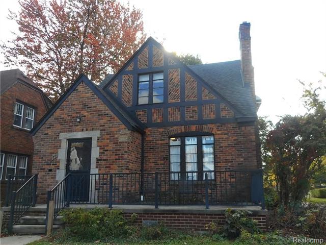 front view picture of 70 Mohawk Rd, Pontiac, MI. 48341