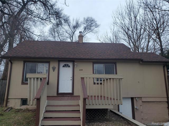 front view picture of 1110 Myrtle Ave, Waterford, MI. 48328