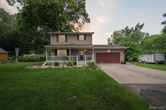 front view picture of 514 Sulley St, Waterford, MI. 48327