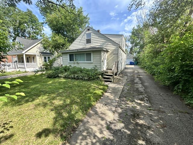 front view picture of 968 Boston Ave, Waterford, MI. 48328