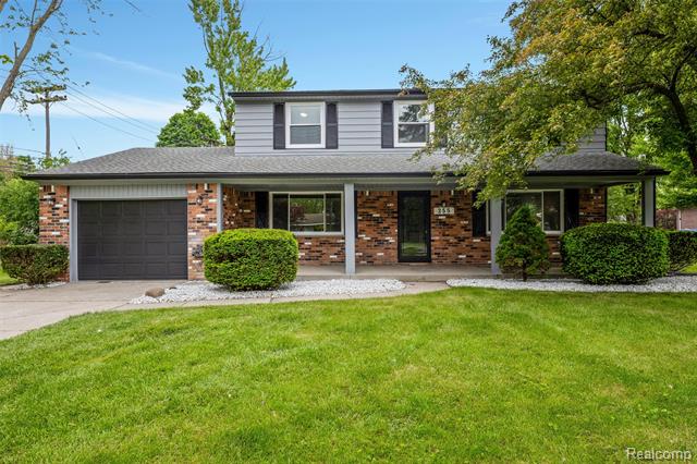 front view picture of 255 Okemah Rd, Waterford, MI. 48328