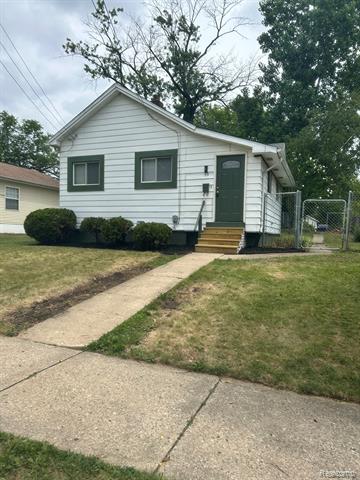front view picture of 33 Court St, Pontiac, MI. 48342