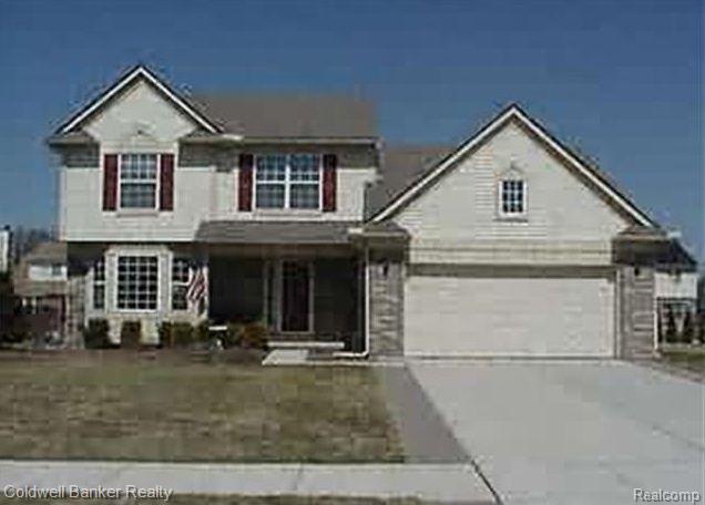 front view picture of 6868 Essex Ct, Waterford, MI. 48327