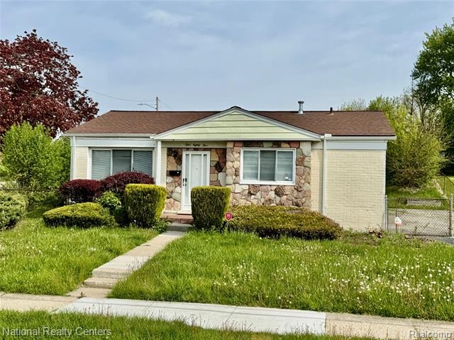 front view picture of 185 Court St, Pontiac, MI. 48342