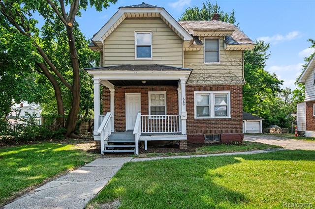 front view picture of 680 N Perry St, Pontiac, MI. 48342
