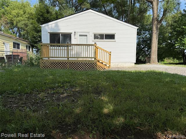 front view picture of 536 Emerson Ave, Pontiac, MI. 48342