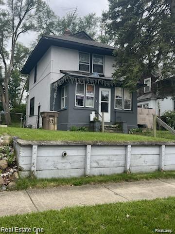 front view picture of 52 Whitfield St, Pontiac, MI. 48342