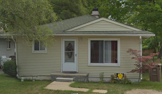 front view picture of 814 Pensacola Ave, Pontiac, MI. 48340