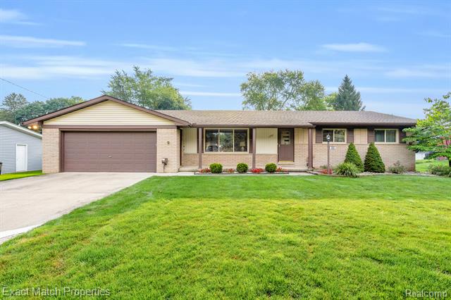 front view picture of 1282 Bielby St, Waterford, MI. 48328