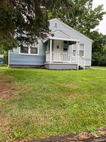 front view picture of 715 Kenilworth Ave, Pontiac, MI. 48340