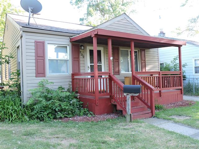 front view picture of 239 W Cornell Ave, Pontiac, MI. 48340