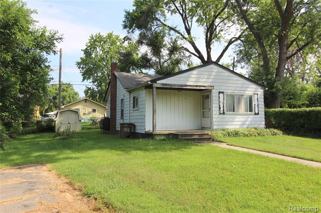 front view picture of 106 E Cornell Ave, Pontiac, MI. 48340