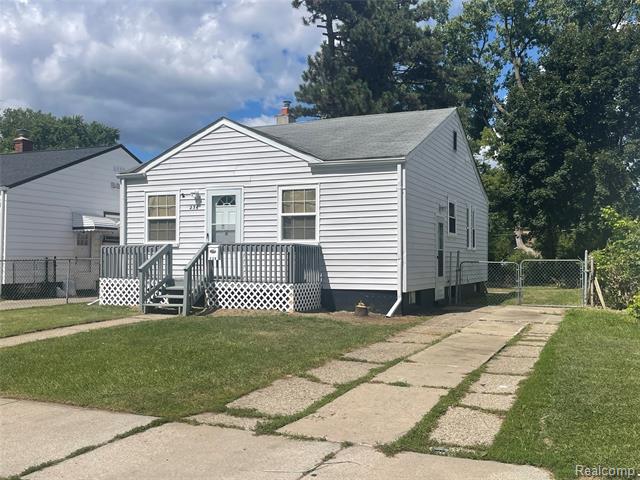 front view picture of 236 W Cornell Ave, Pontiac, MI. 48340