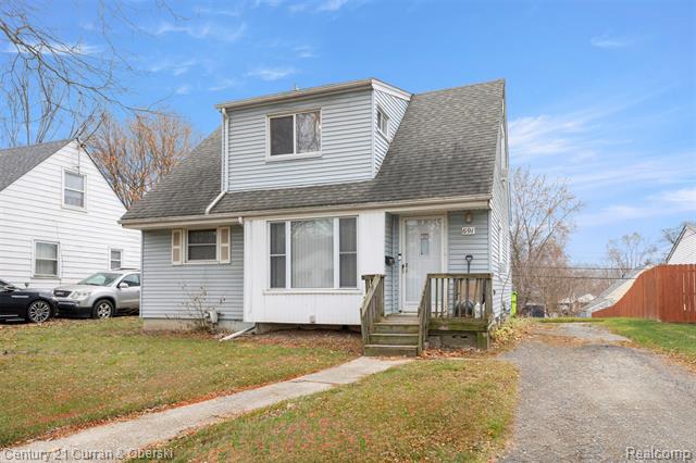 front view picture of 691 3Rd Ave, Pontiac, MI. 48340