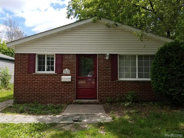 front view picture of 203 W Columbia Ave, Pontiac, MI. 48340