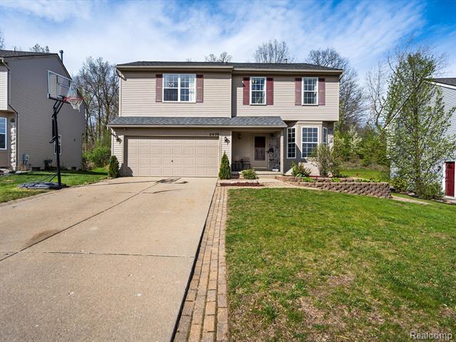 front view picture of 2678 Driftwood Dr, Waterford, MI. 48329