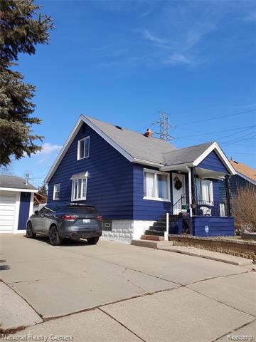 front view picture of 113 E New York Ave, Pontiac, MI. 48340