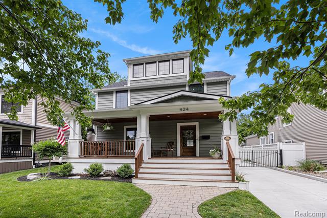front view picture of 424 Taylor Ave, Rochester, MI. 48307