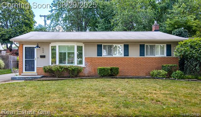 front view picture of 524 Elizabeth St, Rochester, MI. 48307