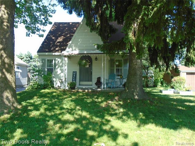 front view picture of 3360 Van Zandt Rd, Waterford, MI. 48329