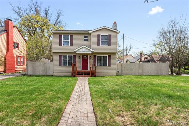 front view picture of 3260 Sashabaw Rd, Waterford, MI. 48329