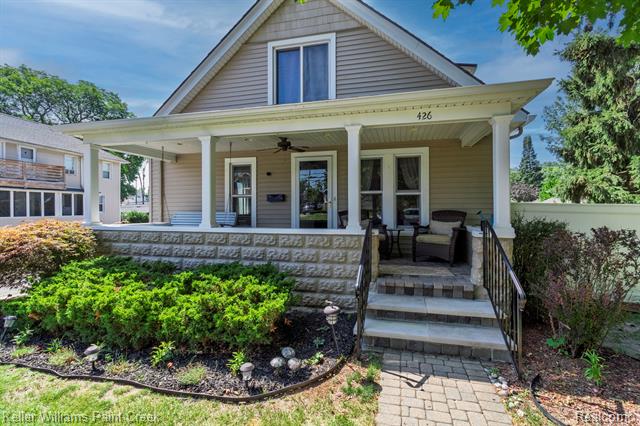 front view picture of 426 Parkdale Ave, Rochester, MI. 48307