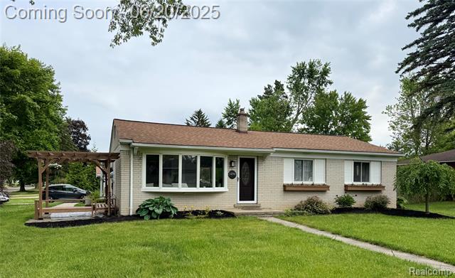 front view picture of 3490 Levee St, Waterford, MI. 48329
