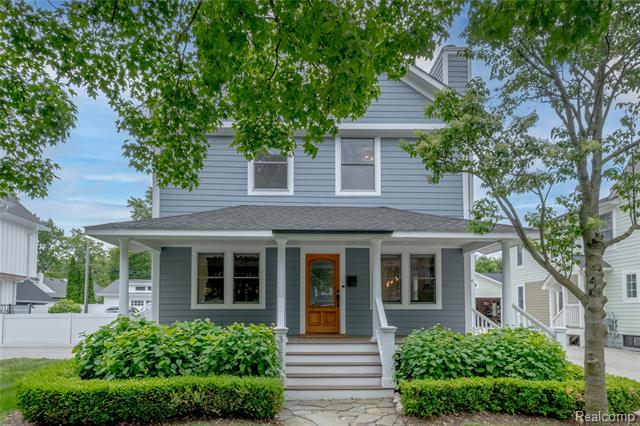 front view picture of 326 Highland Ave, Rochester, MI. 48307