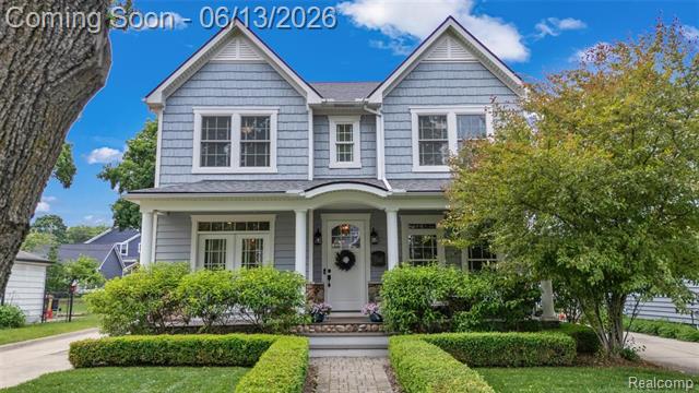 front view picture of 142 Griggs St, Rochester, MI. 48307