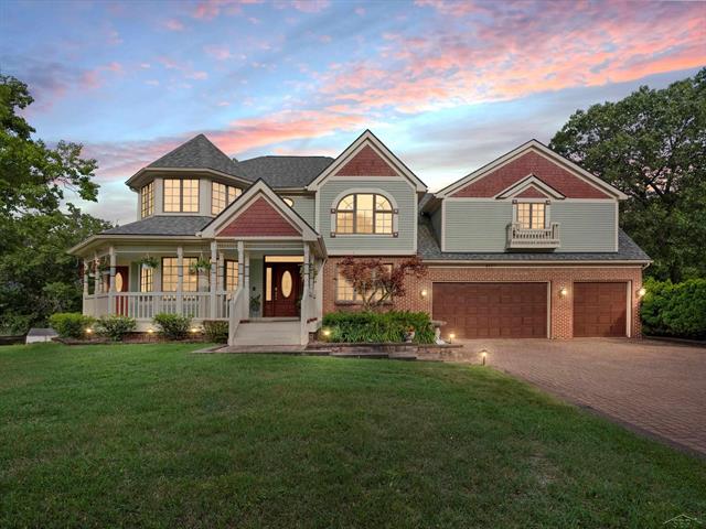 front view picture of 3172 Pine Tree Ct, Waterford, MI. 48329