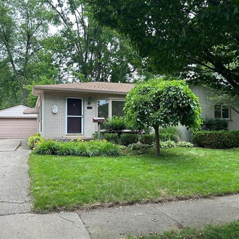 front view picture of 1354 Catalpa Dr, Rochester, MI. 48307
