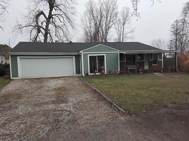 front view picture of 7760 Austere Dr, Waterford, MI. 48329